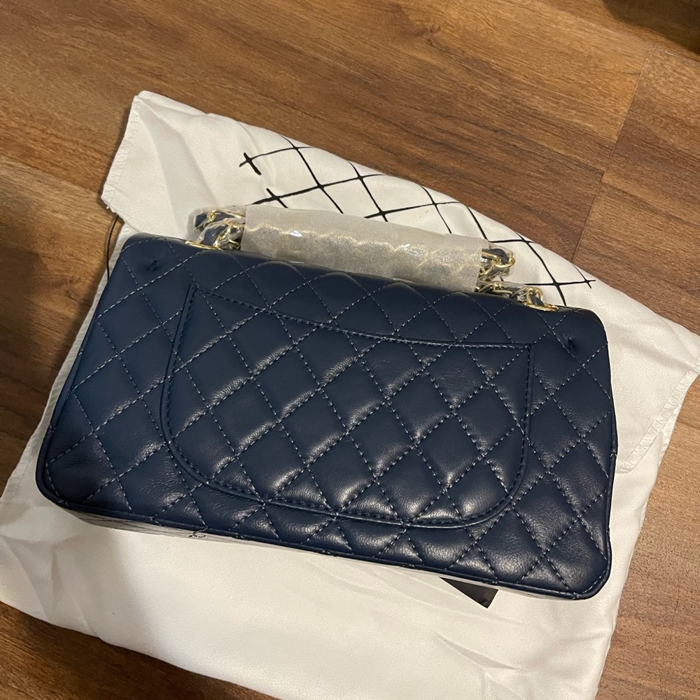 Elegant Navy Quilted Women's Bag